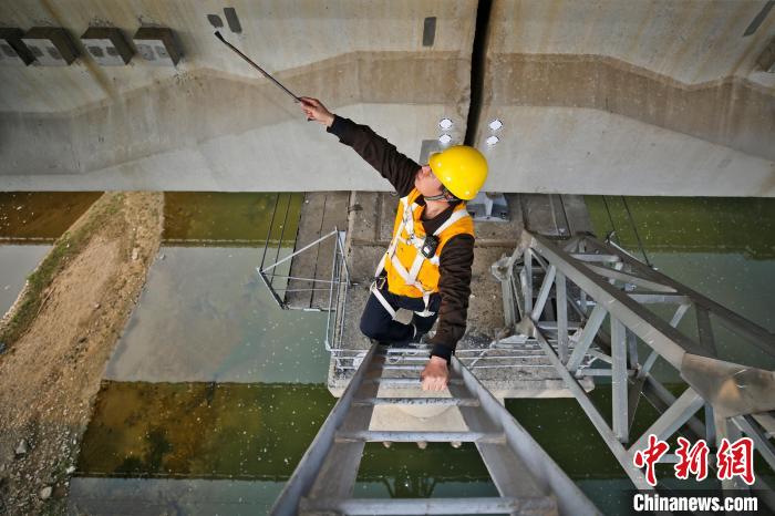 1675739222516608.jpg 2.jpg